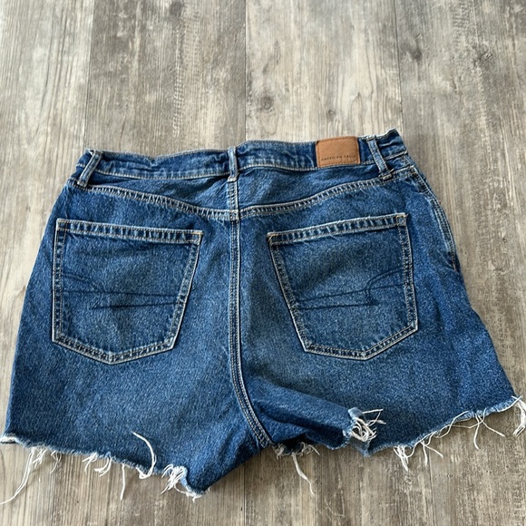 AE HIGHEST RISE 90’S BOYFRIEND SHORT AMERICAN EAGLE - Picture 7 of 7